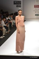 Model walk the ramp for Sakshee Pradhan Show at Wills Lifestyle India Fashion Week 2012 day 2 on 7th Oct 2012 (13).JPG